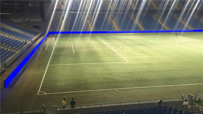 آخرین مورد شرکت صفحه نمایش LED استادیوم فوتبال